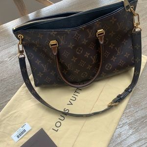 Louis Vuitton - used Pallas Monogram Noir.
